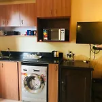 Blue Flamingo 1Bhk Private Apartment At Nazri Resort