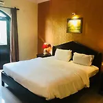 Blue Flamingo 1Bhk Private Apartment At Nazri Resort