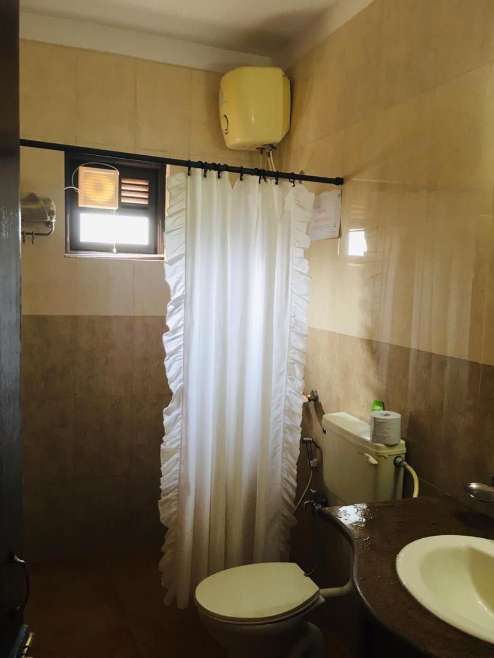 Blue Flamingo 1bhk Private At Nazri Baga
